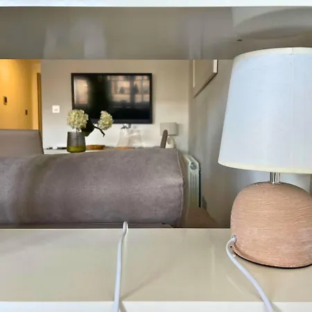 Home4u Con Cochera Lägenhet