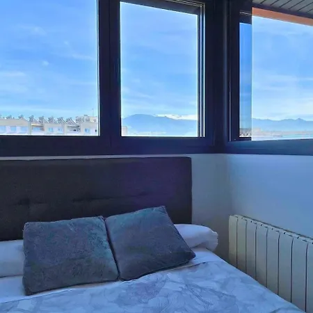 Home4u Con Cochera Apartment Granada