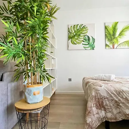 Home4u Con Cochera Apartment