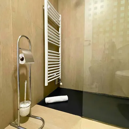 Home4u Con Cochera Apartment