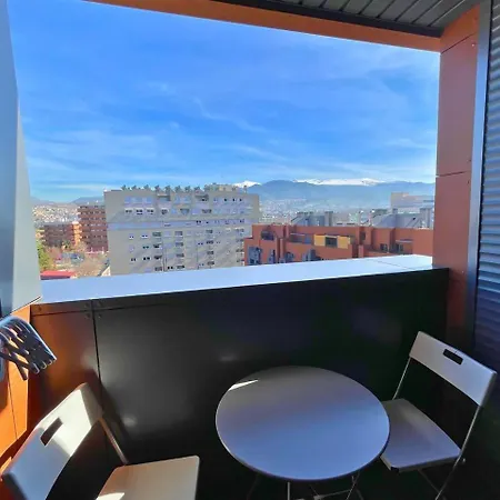 Home4u Con Cochera * Granada
