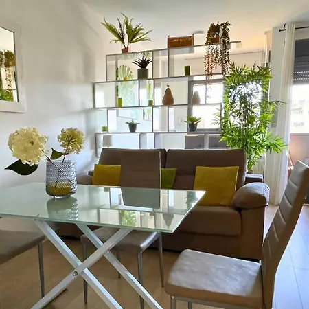 Home4u Con Cochera Apartment Granada